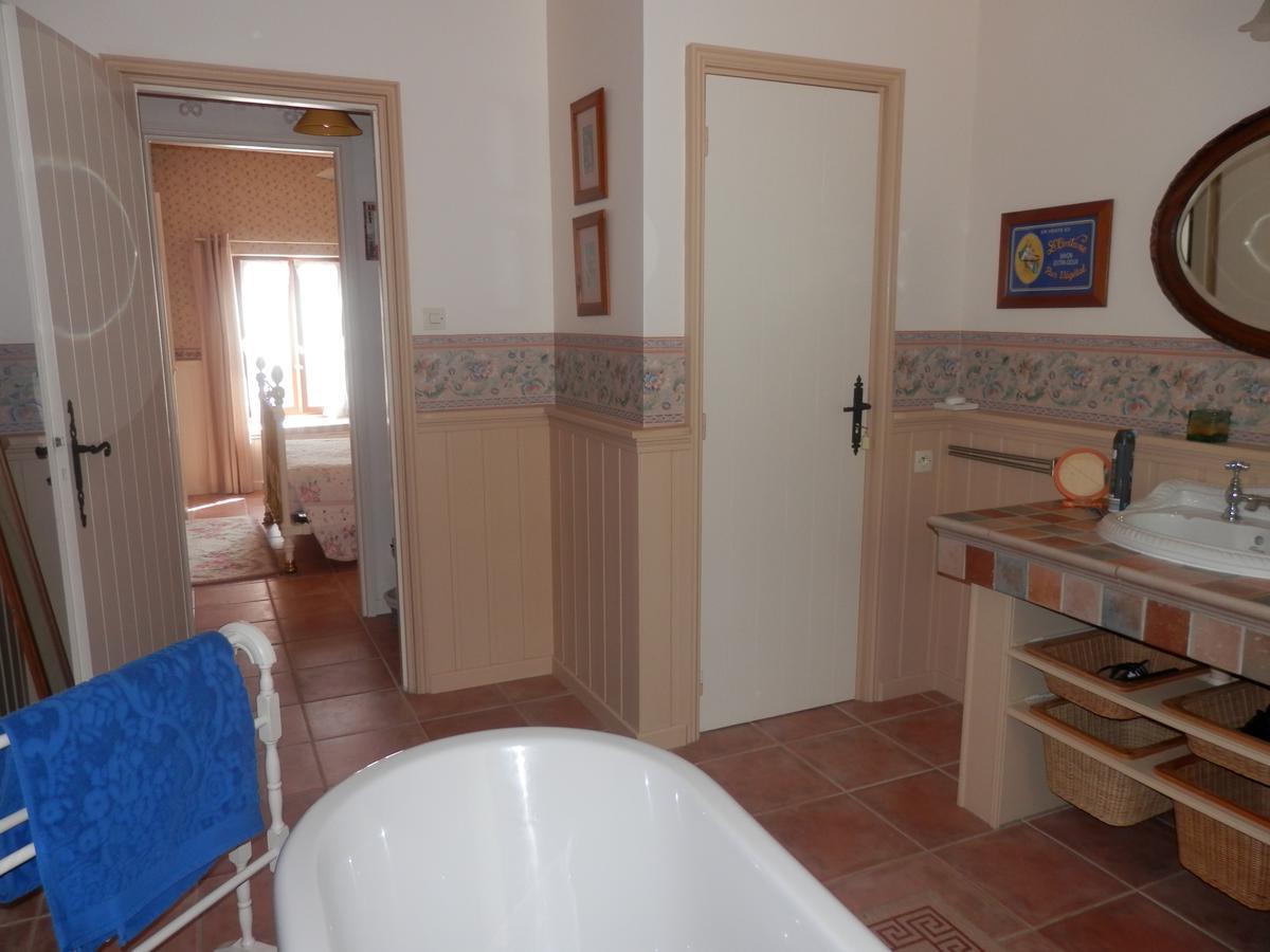 Maison De Laura Salsigne Bilik gambar